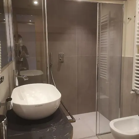 Garni Al Silvestri Vei Otel