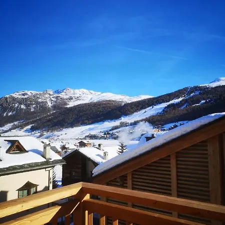 Garni Al Silvestri Vei Otel
