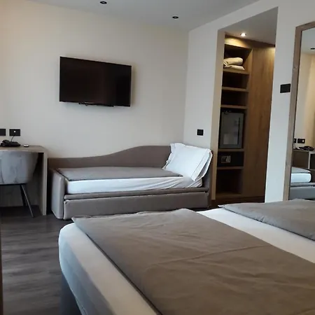Otel Garni Al Silvestri Vei
